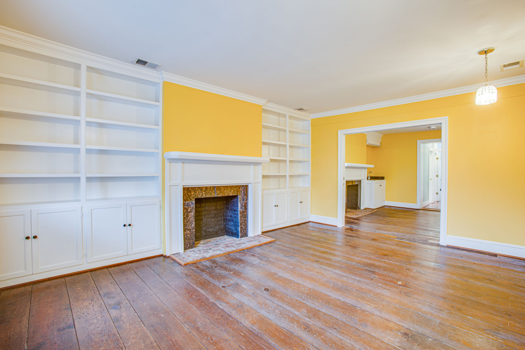 1113- Interior- 2nd Floor.jpg